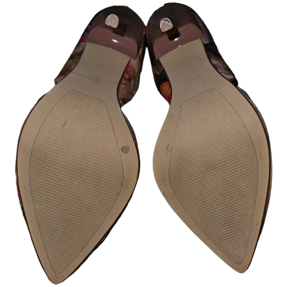 Steve Madden Valko Floral Printed Skinny Pointed Toe Heels - Picture 4 of 5